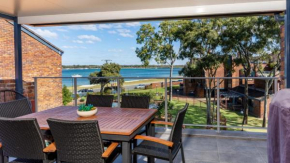 Spacious Family unit with Incredible views.